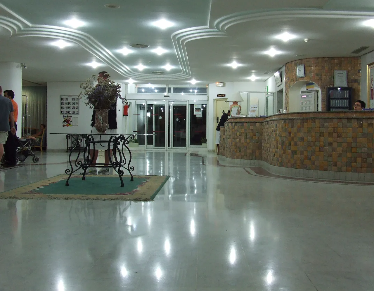 Hotel El Mouradi Skanes Beach Reception. Hospitality marketing analytics benchmarks for hotels