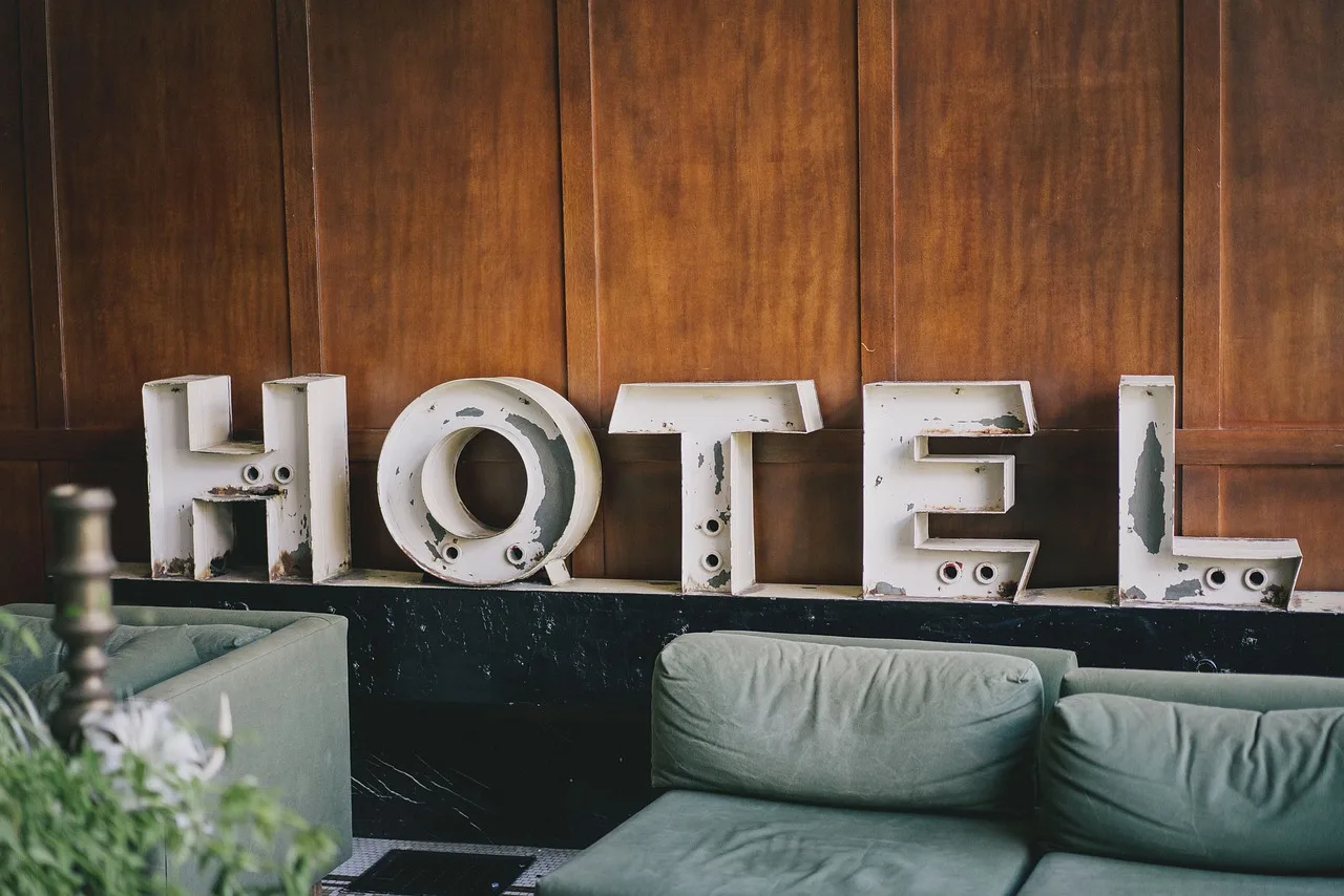 architecture, building, infrastructure, hotel, lobby, couch, brown building, brown couch, brown hotel, hotel, hotel, hotel, hotel, hotel, lobby. Hospitality marketing analytics case studies: the results and the conditions behind them