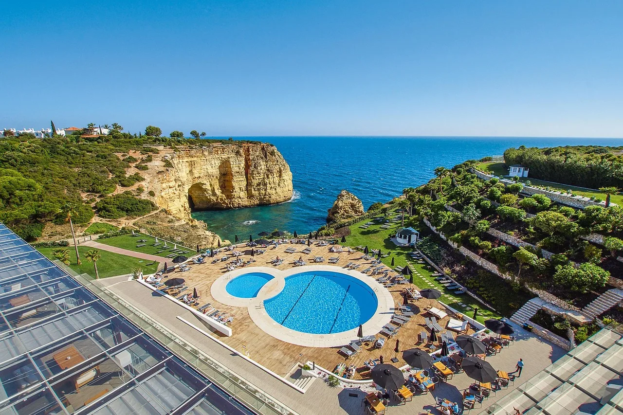 algarve, hotel, carvoeiro, portugal, tourism, architecture, to travel, building, vacation, nature, blue, luxury hotel, bathing fun, algarve, algarve, algarve, algarve, algarve, carvoeiro, carvoeiro, carvoeiro, portugal, luxury hotel. The hotel email marketing trends that will still matter next year