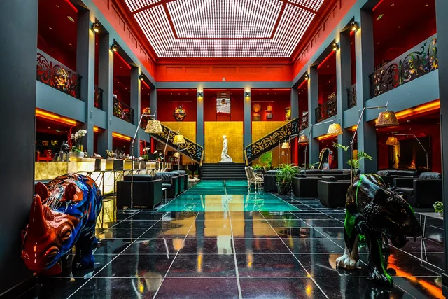 city, stock, street, travel, luxury, upscale, boutique, hotel, black, statue, sculpture, animal, tiger, rhino, colorful, colors, interior, tile, art deco, interior design, decore, fancy, expensive, lobby, nature, room. How to improve hospitality social media for business teams: the parts worth your time