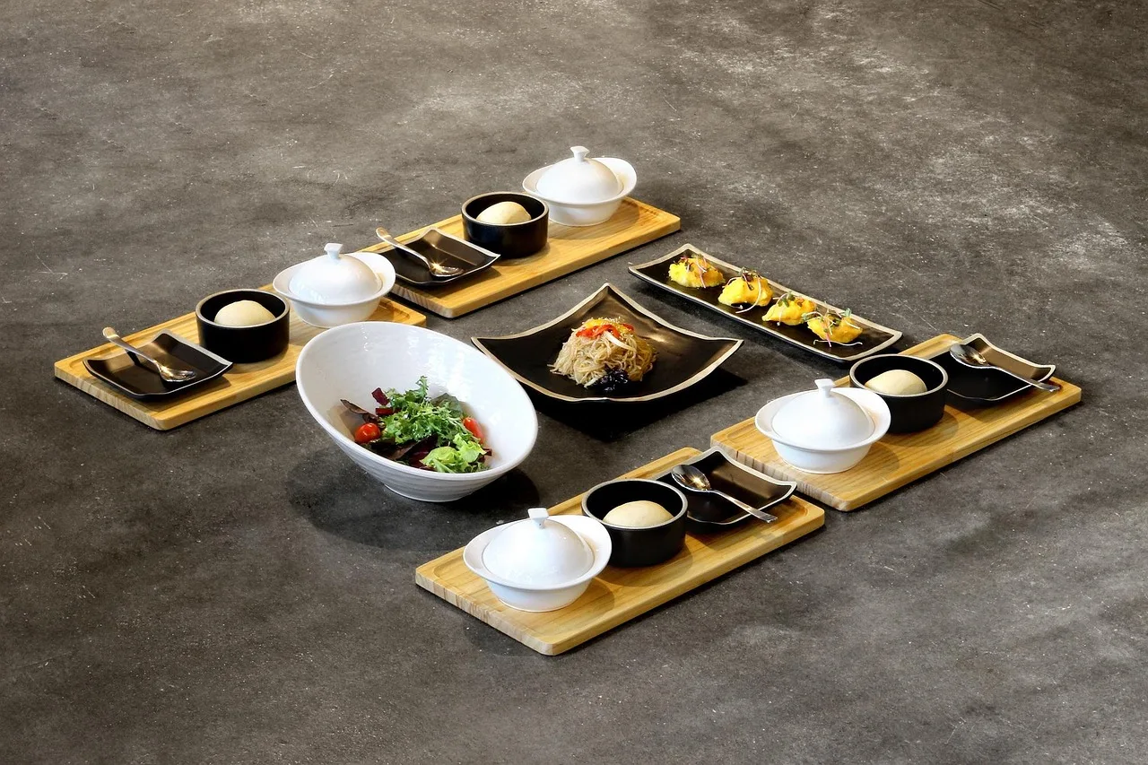 restaurant, cooking, menu. What a serious restaurant advertising checklist covers